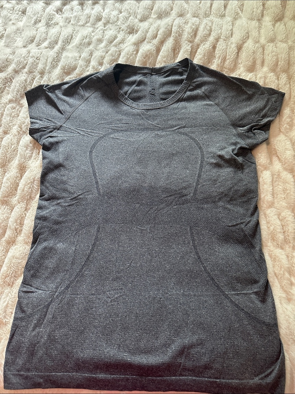 Lululemon Swiftly Seamless Short-Sleeve Workout Tee - Charcoal Gray size 12